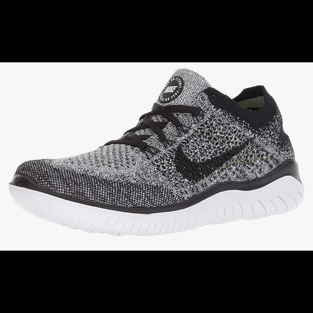 Nike womens Free RN Flyknit sneaker size 8